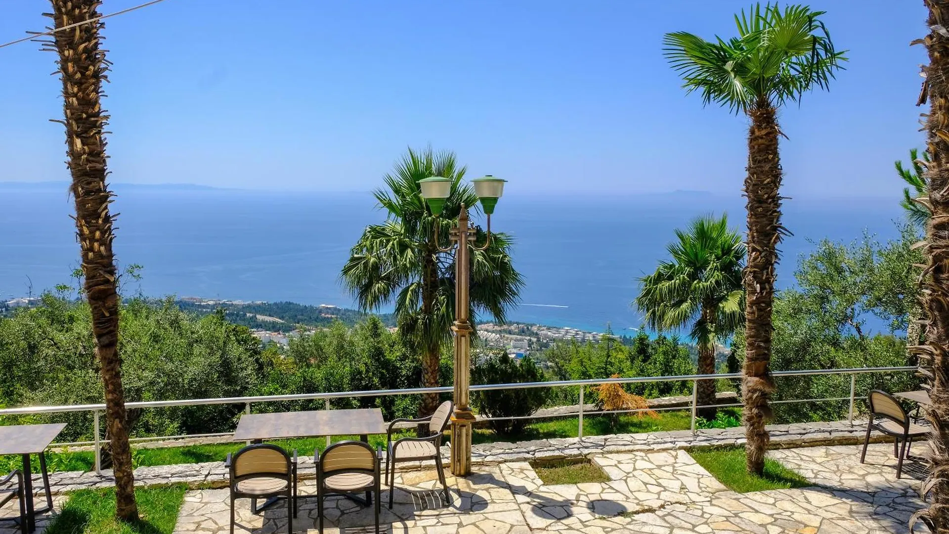 Hotel Palasa 4*, Palasë